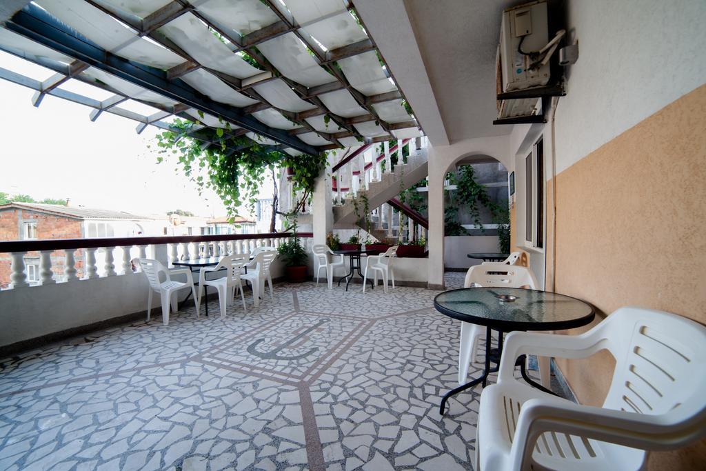Guesthouse Sidro Ulcinj Exterior photo