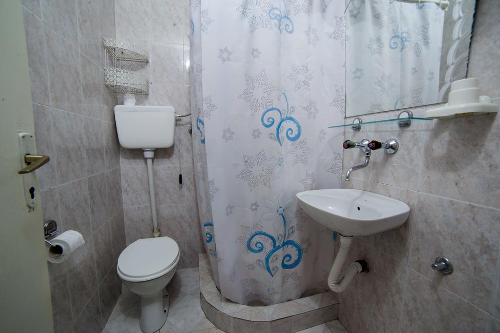 Guesthouse Sidro Ulcinj Exterior photo