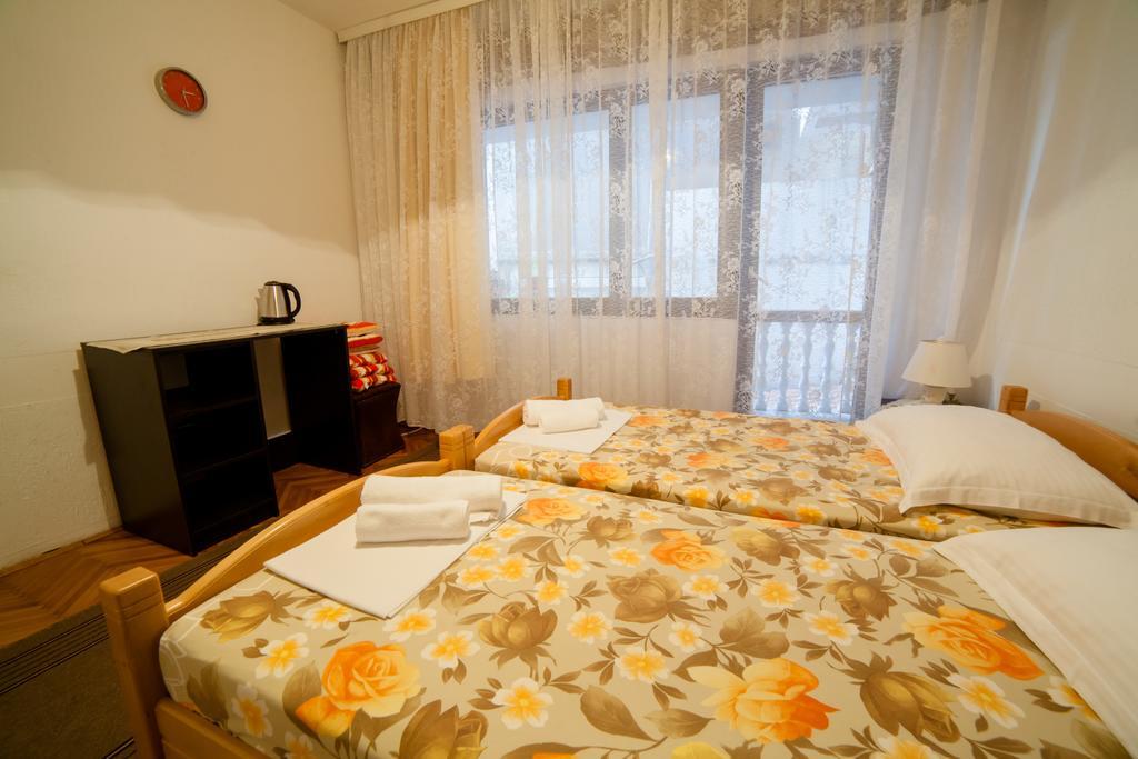 Guesthouse Sidro Ulcinj Exterior photo