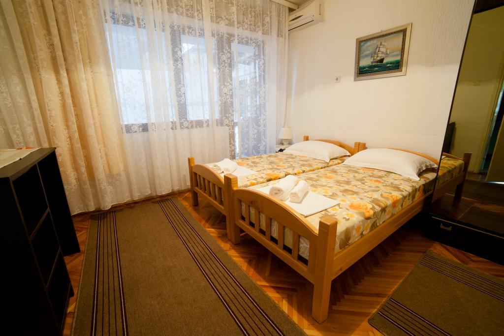 Guesthouse Sidro Ulcinj Exterior photo