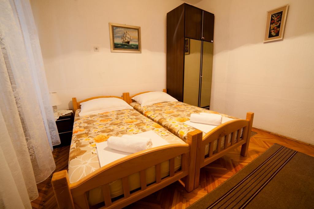 Guesthouse Sidro Ulcinj Exterior photo